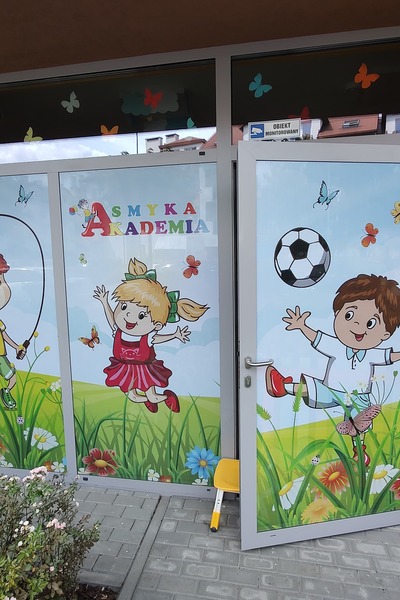 Folie okienne z grafiką
